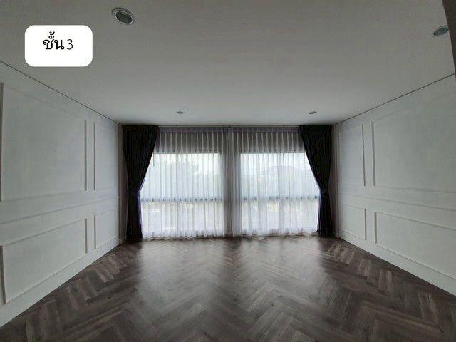 ให้เช่า ขาย โฮมออฟฟิศ 4 ชั้น โครงการ บ้านกลางเมือง 8
