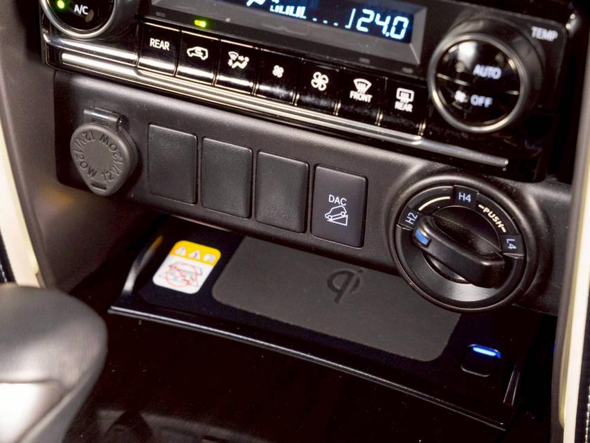 Toyota Fortuner 2.8 Legender 4WD ปี 2023 8