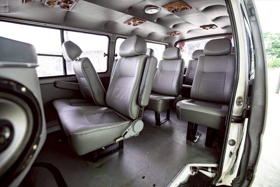 Toyota Hiace 2.4 ดีเซล MT ปี 1994 สีขาว 12