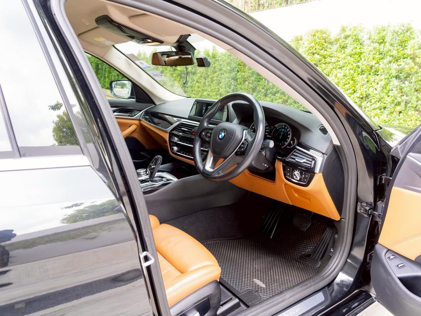 BMW 530e ELITE Plug-in Hybrid ปี 2019 รูปที่ 9