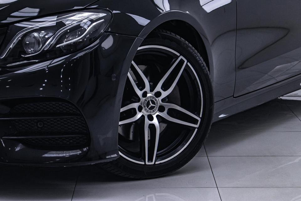 รหัสรถ 1C823 E200 COUPE 2.0 AMG 2018