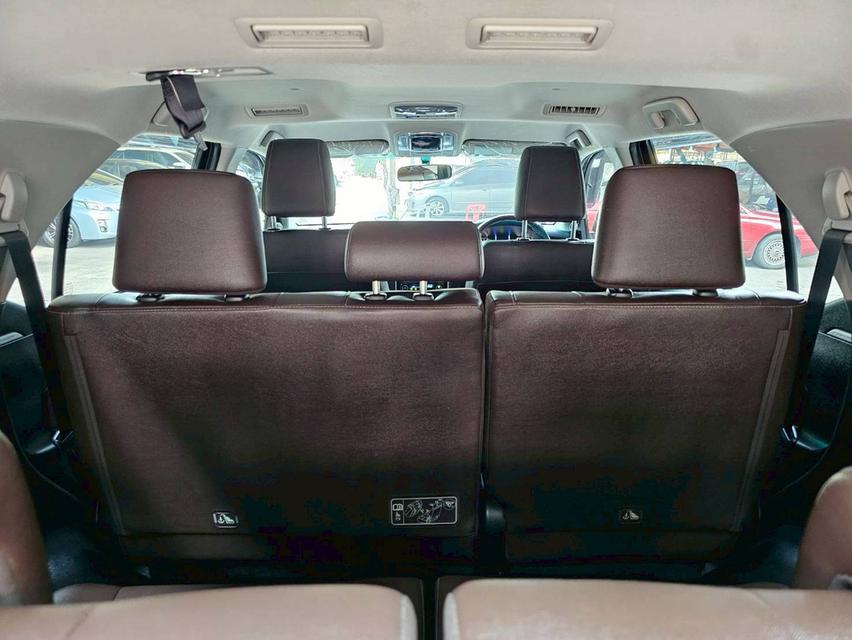 TOYOTA FORTUNER 2.4 V ปี 18 AT 10
