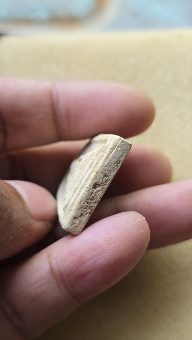 พระสมเด็จ พิมพ์ทรงเจดีย์ 7