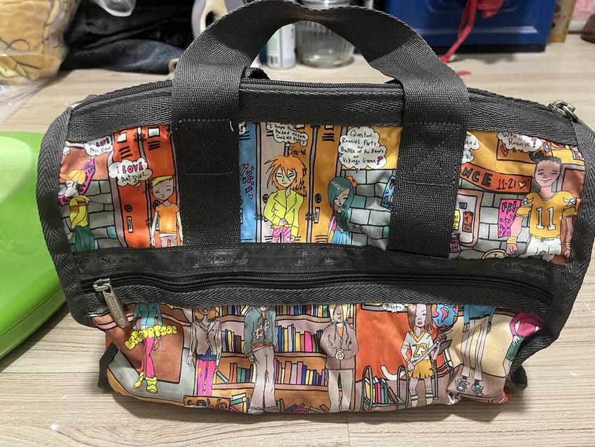 กนะเป๋าถือ lesportsac