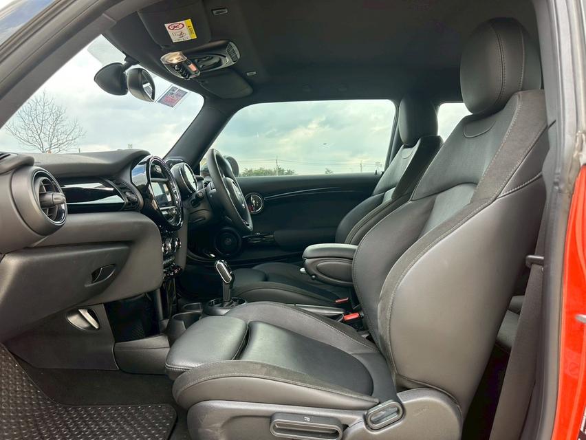Mini Cooper S Hatch 3 Doors Hightrim F56 LCI 2018 จด 2019 15