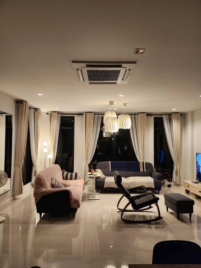 บ้านหรูแปลงมุมสวนส่วนตัว ให้เช่ารามอินทรา เลขมงคล 999 ทิศใต้ 4 นอน 5 น้่ำ 85,000 เท่านั้น (รับต่างชาติ)  ลัดดารมย์ วงแหวนรามอินทรา 6