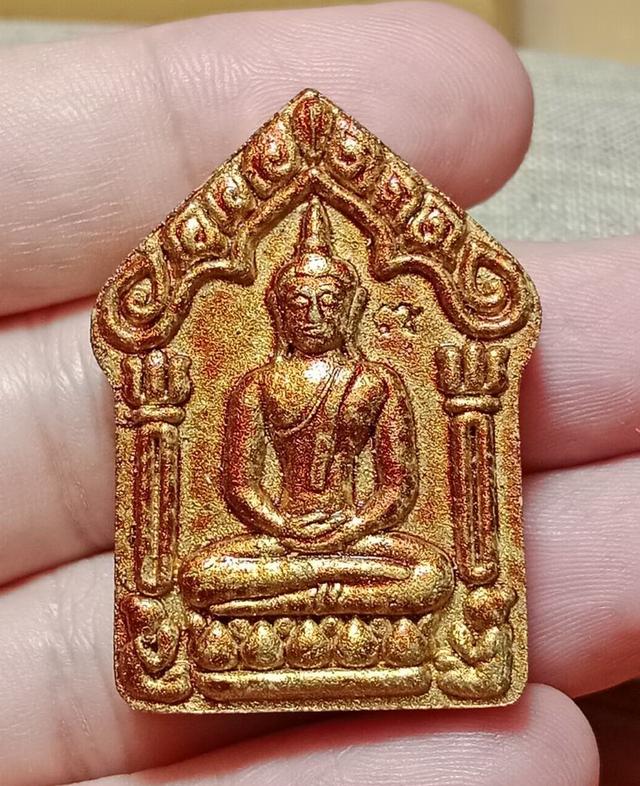 พระขุนแผนผงพรายกุมารรุ่นพรายมหาเสน่ห์ ปี 2560 พิมพ์ใหญ่ หลวงพ่อสิน วัดละหารใหญ่