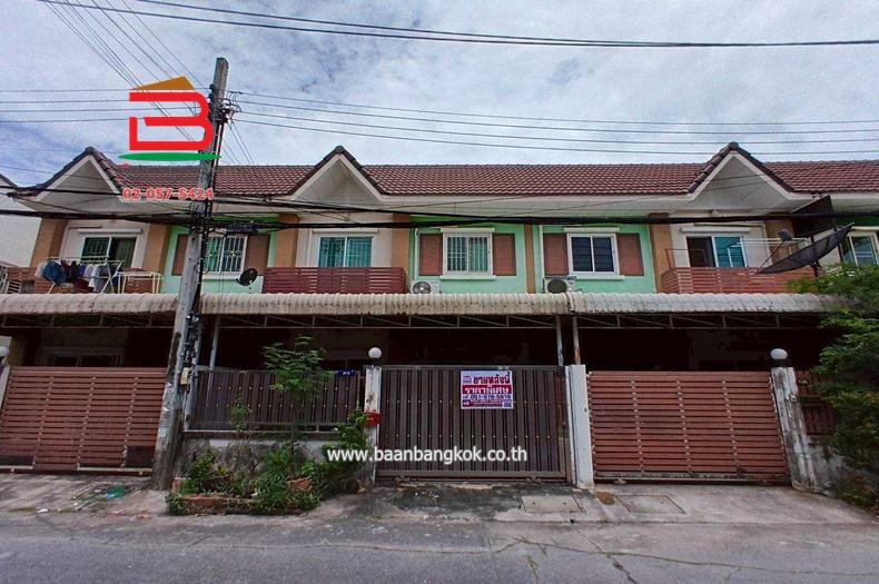 ทาวน์เฮาส์ หมู่บ้าน ปริณดาโฮม ซอยพหลโยธิน 54/1 เนื้อที่ 19.9 ตรว. สายไหม กรุงเทพมหานคร