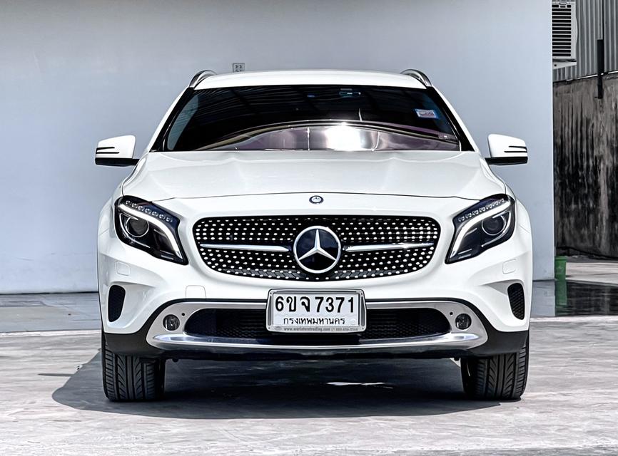 ขาย Benz Gla200 ปี17 2