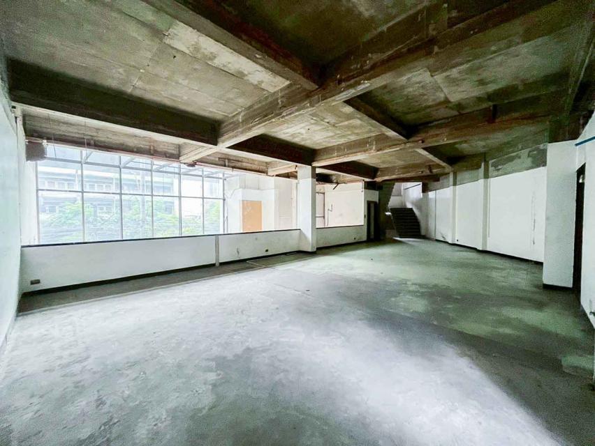 ให้เช่า อาคารสำนักงาน ติด ถ.สุขุมวิท ใกล้ทรูดิจิทัล พาร์ค 63 ตรว 4 ชั้น 5