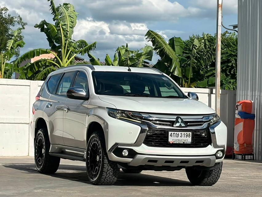 Mitsubishi Pajero 2.4GT 4wd ปี16
