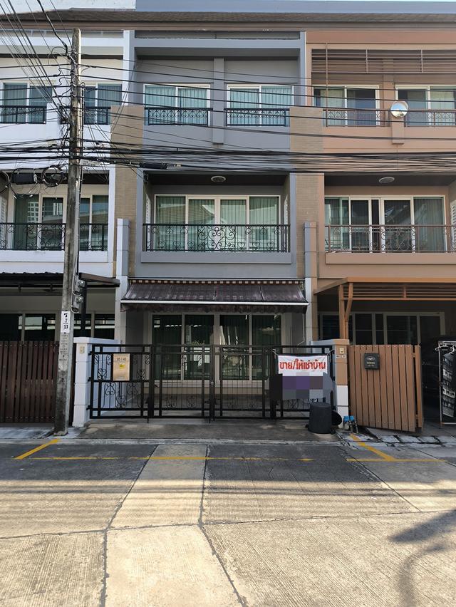 ให้เช่าบ้านกลางเมือง พระราม 3 สุขสวัสดิ์ ทาว์โฮม 3 ชั้น ม.บ้านติดถนนใหญ่ ติด โฮมโปรสุขสวัสดิ์ รีโนเวทใหม่ 1