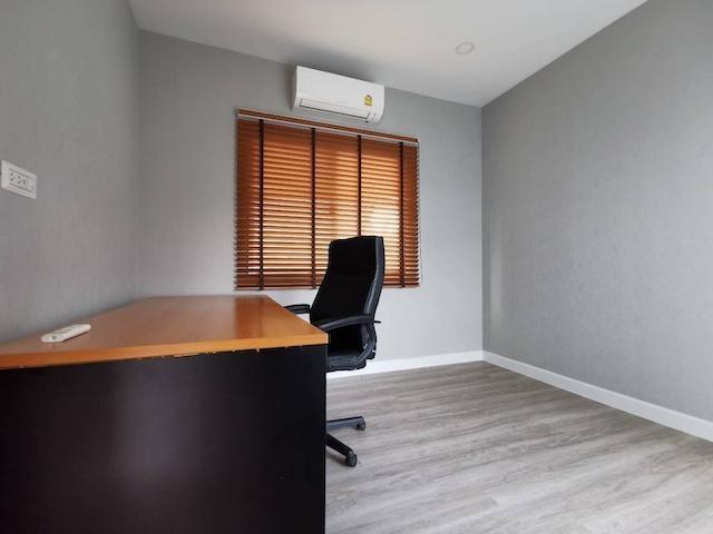 PB5875ให้เช่า บ้านเดี่ยว หลังมุม หมู่บ้านเพอร์เฟค เพลส สุขุมวิท 77 – สุวรรณภูมิ ทำเลดีใกล้ห้าง Robinson ลาดกระบัง และสนามบินสุวรรณภูมิ เพียง 15 นาที 5