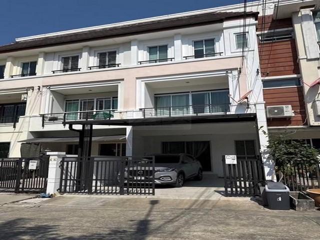 PB5332 ให้เช่าทาวน์โฮม 3ชั้น โครงการ บ้านกลางเมือง รอยัลโมนาโค ซอยศรีนครินทร์24 ใกล้ ซีคอน 1