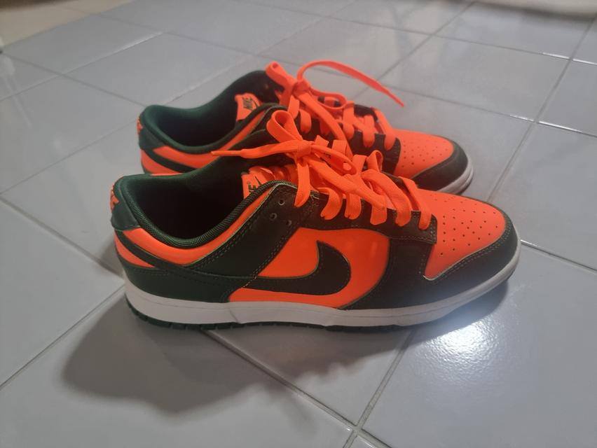 ขายรองเท้า NIKE DUNK LOW ไซส์ 42" ราคา 2,500 บาท