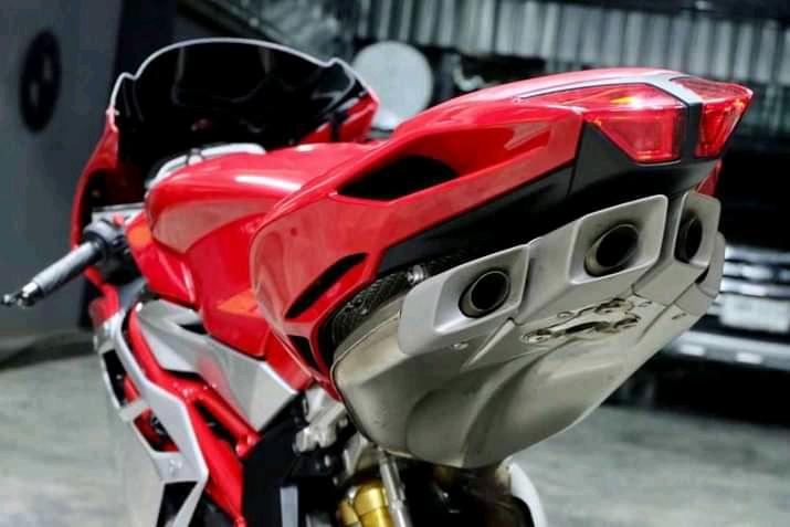 รถบ้านราคาเบาๆ  MV Agusta F4 3