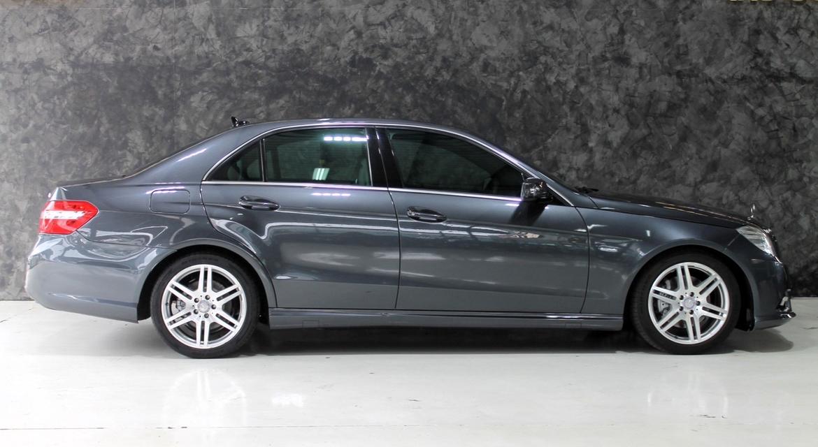 รหัสรถ JRS9241 Mercedes Benz E250 AMG ดีเซล 2011 สี เทา 4