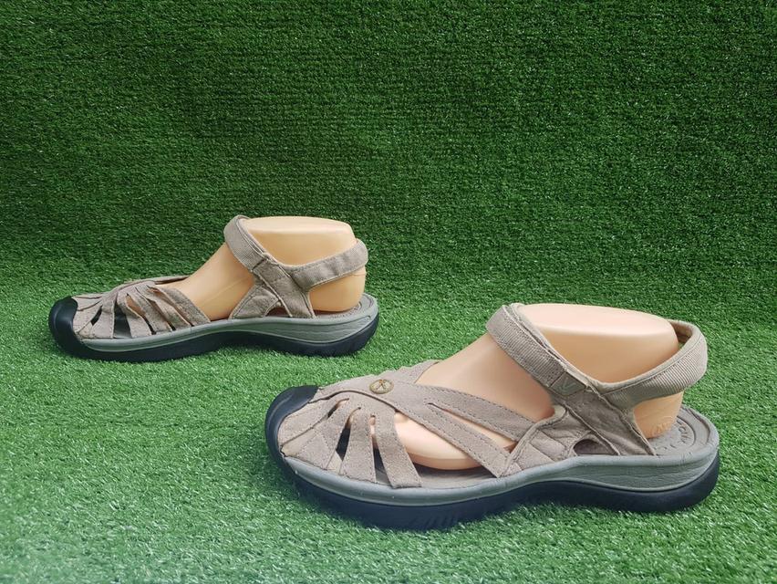 KEEN size 42eur 28cm