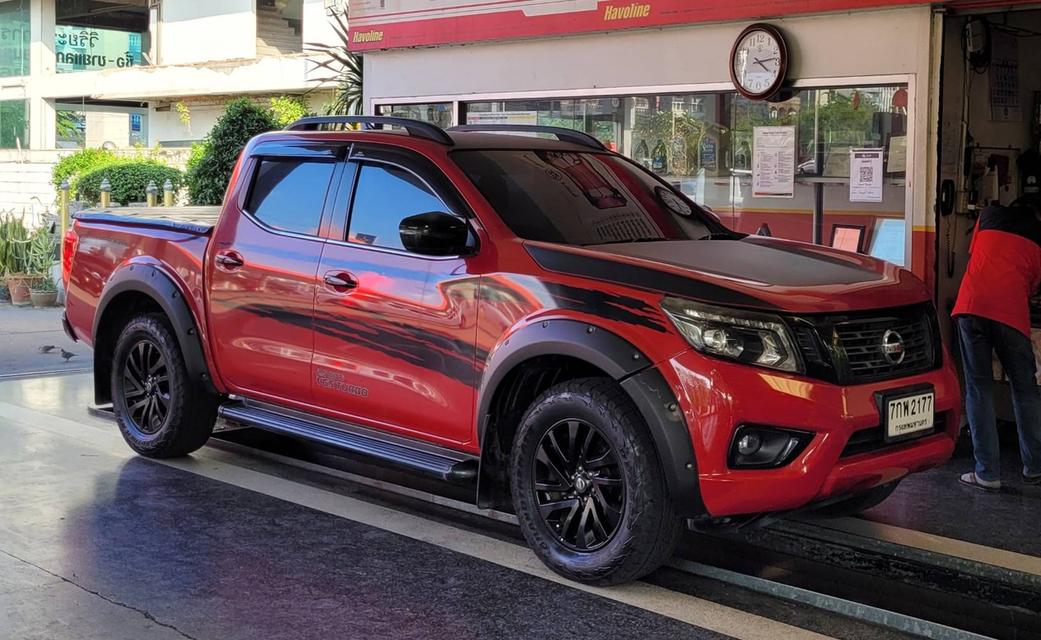 รถ Nissan Navara 4 ประตู Calibre E Black Edition ปี 2018 เกียร์ธรรมดา เจ้าของเดียว ประวัติดี รุ่นพิเศษ Black Edition แท้จากโรงงาน สีแ