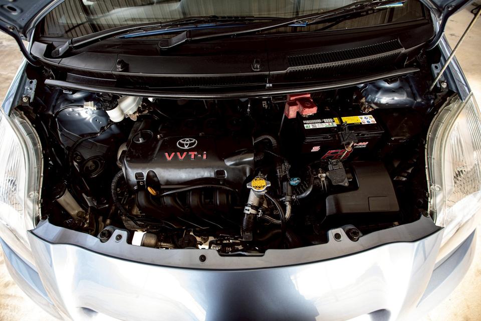 Toyota Yaris 1.5S Limited AT ปี 2011 เกียร์ออโต้ สีพิเศษเดิมโรงงาน  8