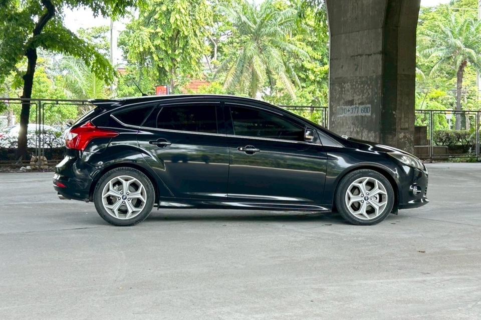Ford Focus 2.0 S Hatchback AT ปี 2013 4