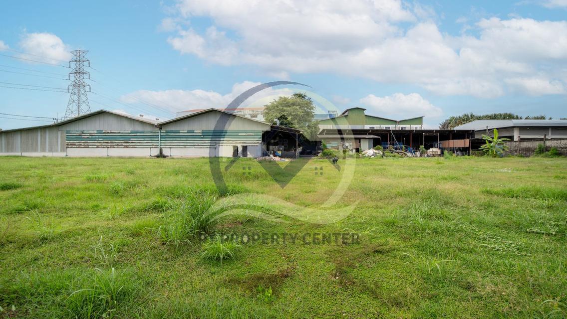 ขาย ที่ดินพร้อมโรงงาน เนื้อที่ 10-3-40 ไร่ (4,340 ตร.ว.) ซอยคลองหลวง 8 ปทุมธานี 8