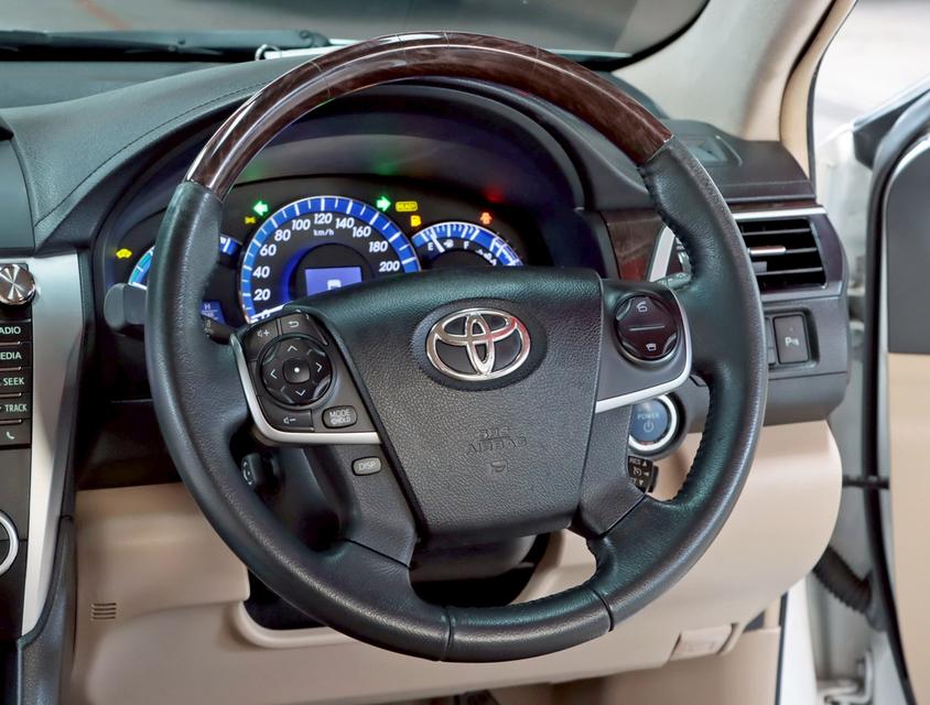 TOYOTA CAMRY 2.5 HYBRID PREMIUM ปี 2013 7