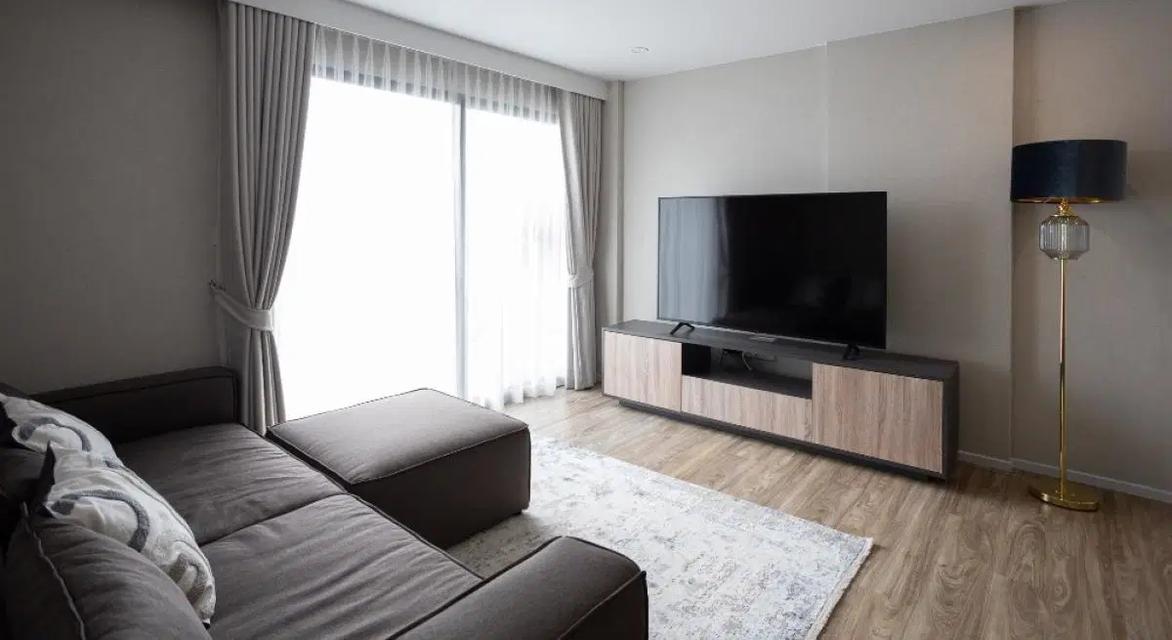 คอนโดหรูให้เช่าถูก Blossom Condo Sathorn Charoenrat 1