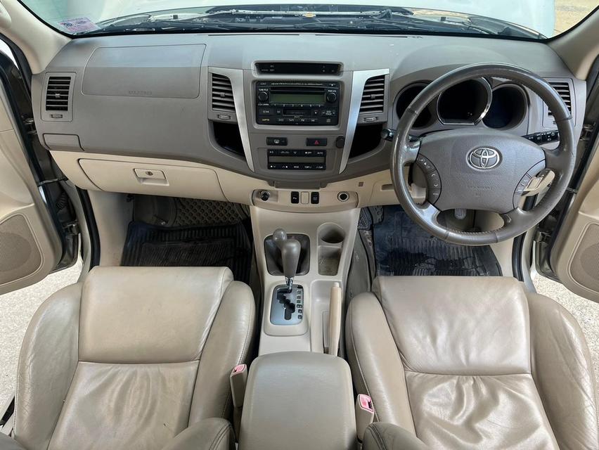 Toyota Fortuner 2.7 V 2WD AT ปี 2005 LPG 3
