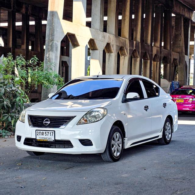 NISSAN ALMERA 1.2 E  ปี 2013 (โฉม ปี11-20) เกียร์ ธรรมดา สีขาว เบนซิน + LPG ไมล์ 297,492 km. 