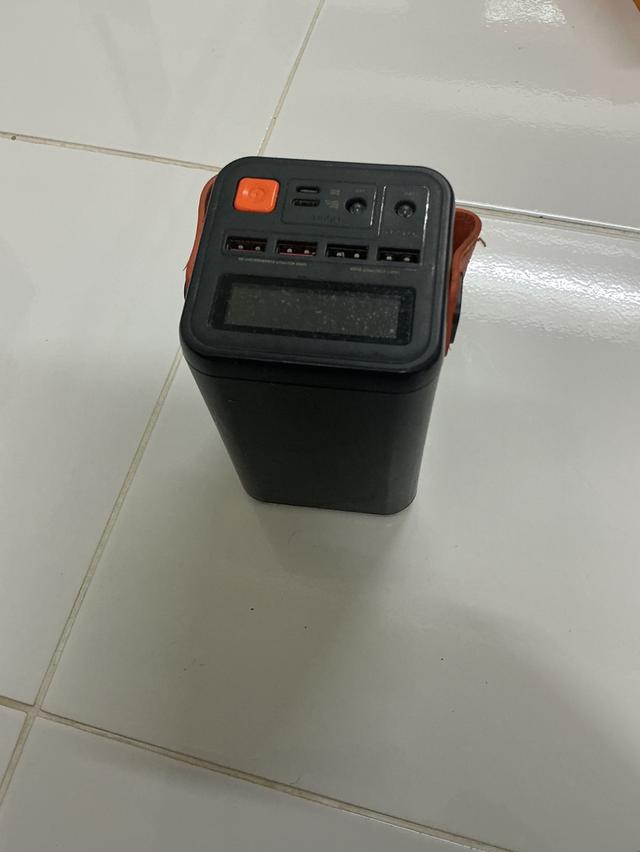 พาวเวอร์แบงค์ สีดำอันใหญ่