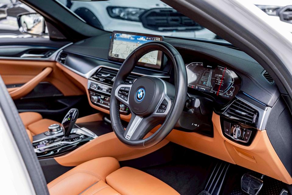 รหัสรถ NP274 BMW 530e M SPORT 2022 15
