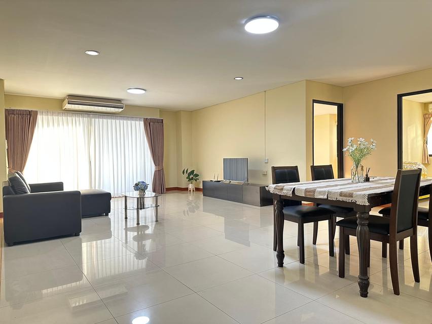 Bangna Complex Residential for rent 3 bedrooms 2 bathrooms 170 sqm rental 25,000 baht/month 2