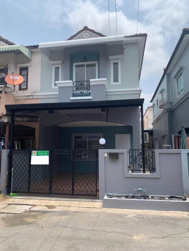 🏡 บ้านเช่าเพื่อครอบครัว ทาวน์เฮาส์หลังมุม 23 ตร.ว. โปร่งสบาย ไม่อึดอัด พร้อมแอร์ 3 เครื่อง เย็นฉ่ำทั้งหลัง! 👨👩👧👦✨ 1