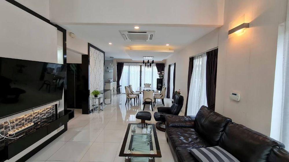 ให้เช่าบ้านเดี่ยว 3 ชั้น หมู่บ้านลุมพินี อ่อนนุช–บางนา เฟอร์นิเจอร์ครบ พร้อมอยู่ 3