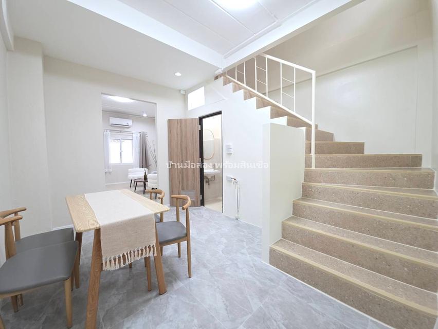 หมู่บ้านปรีชา 10 ถนนรามคำแหง 12