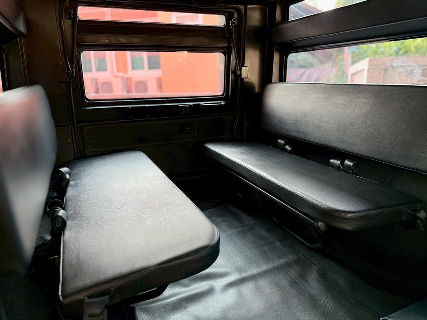 ปี 2015 THAI RUNG TRANSFORMER MAX, 2.5D4D 2WD 11 ที่นั่ง เกียร์ออโต้ เครื่องยนต์ดีเซล รูปที่ 9