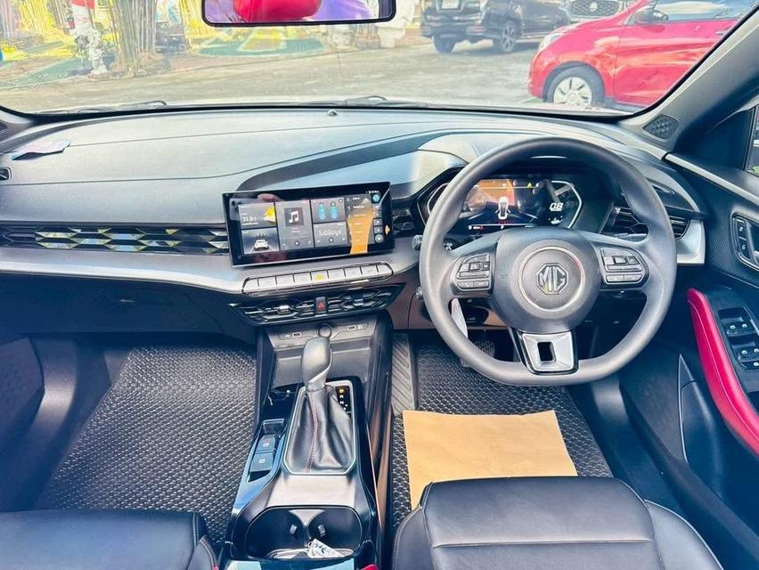 MG MG5 ตัว X มีSUNROOF เกียร์AUTO ปี2024 เครื่องเบนซิน TOP X Sunroof i-smart ไมล์แท้ 16,xxx กม รถสวยคัดพิเศษ