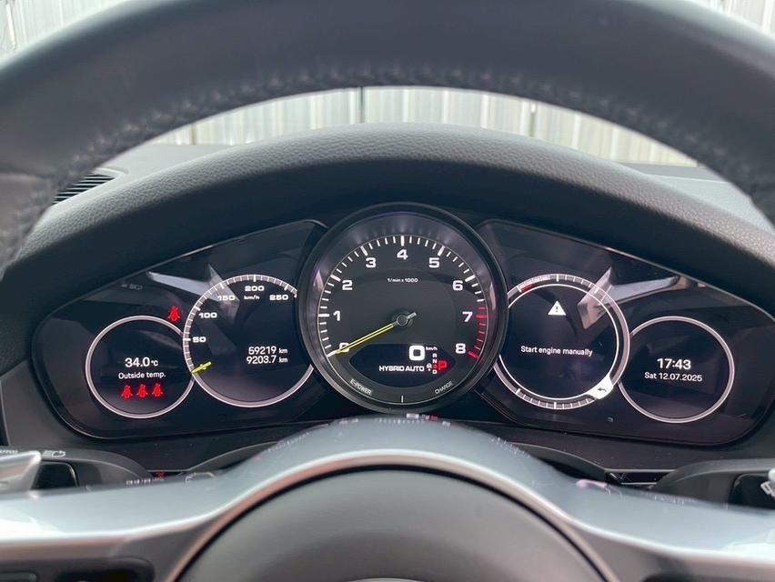 รหัสรถ AP44 Porsche Cayenne E-Hybrid Coupe 2022 18