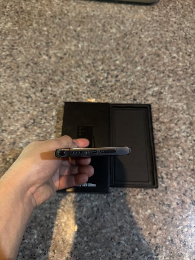 ขายๆๆๆถูกSamsungS23Ultra512กิ๊กRam12สีPhontom Black มีกล่องอีมี่ตรงสูนTrueสภาพสวยการใช้งานดีเยี่ยมทุกๆฟังชั่นเครื่องรีสโตได้ตลอดไม่มีติดแอคเค้าใดๆคับ 4