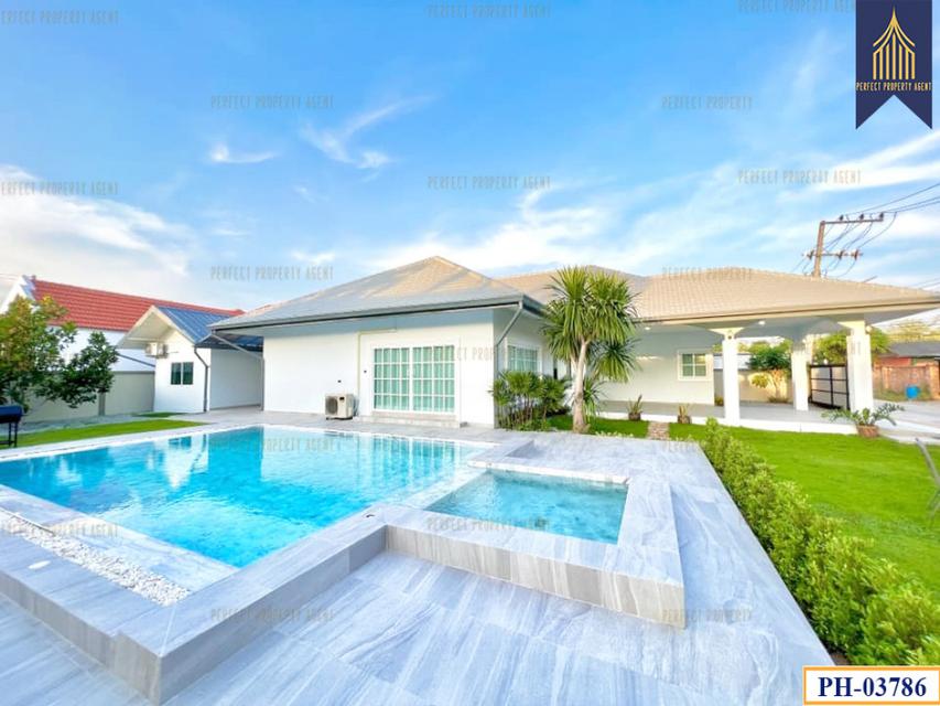ขายบ้านเดี่ยว พูลวิลล่า รีโนเวทใหม่ สยามคันทรีคลับ แยกมิตรกมล สันติสุข พัทยา For Sale Pool villa Pattaya 200 SQW 3