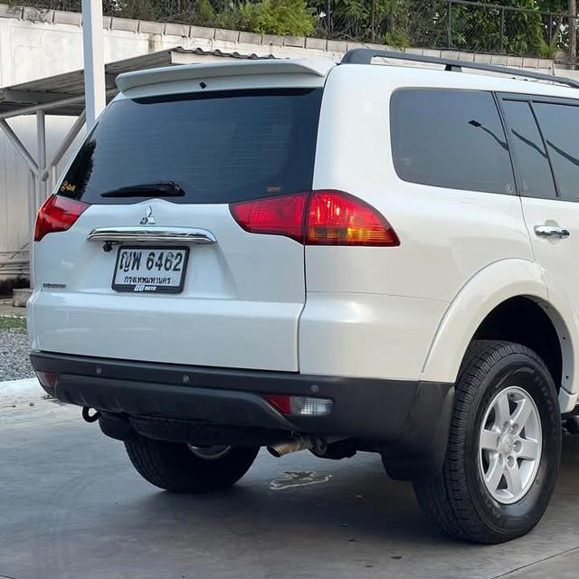 Mitsubishi Pajero Sport สีขาว ปี 2011 8