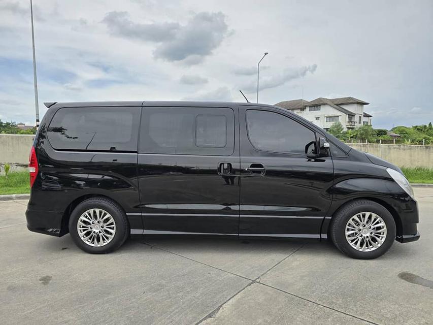 Hyundai Grand Starex 2.5 VIP ปี 2015  ประวัติเข้าศูนย์ตลอด  4