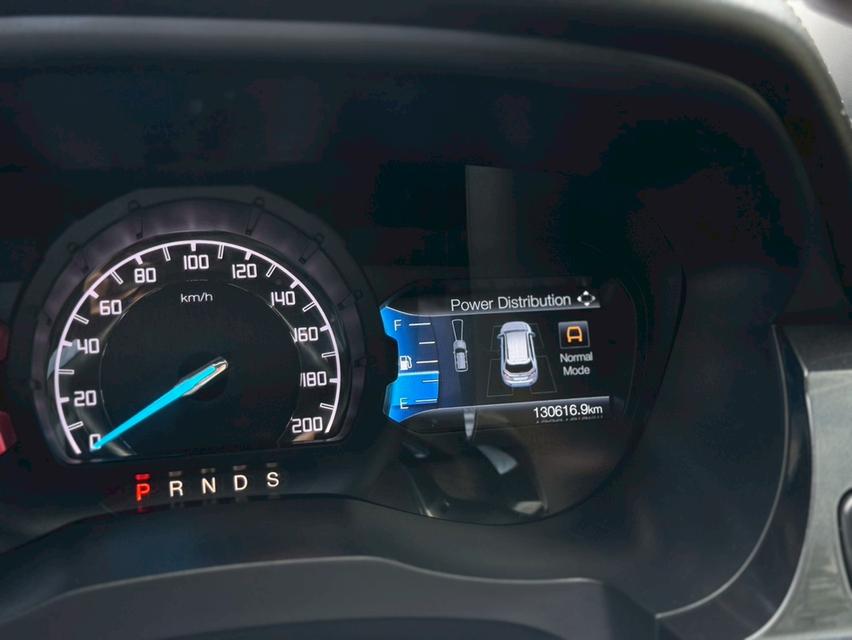 FORD EVEREST Wagon 4dr Titanium+ 7st Auto 6sp RWD 2.2DC (Mnc) Y19. สีเทา เกียร์ออโต้ 14