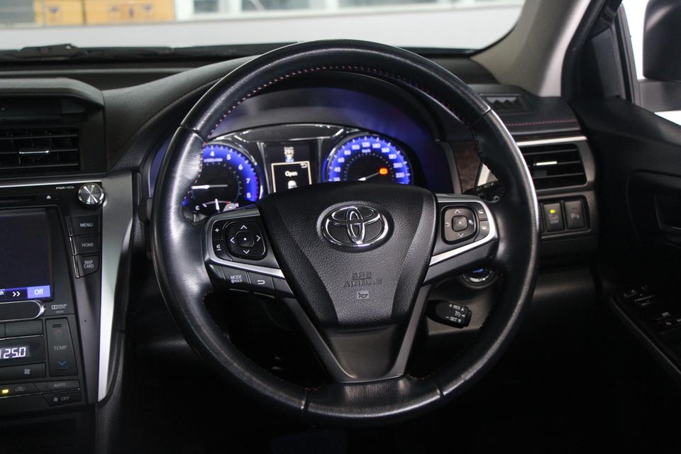 Toyota Camry 2.0G Extremo  6