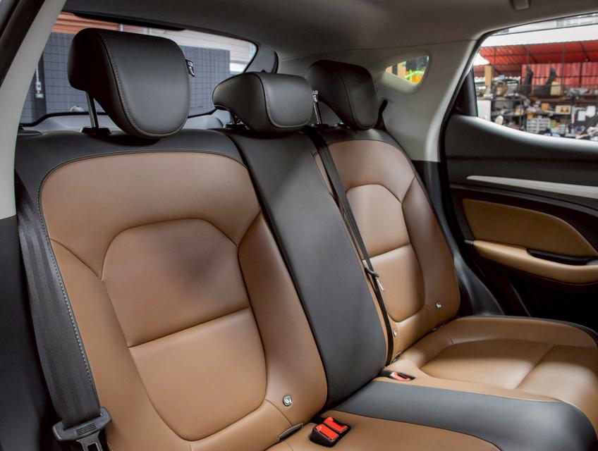 MG ZS 1.5 X+ SUNROOF 2021 12