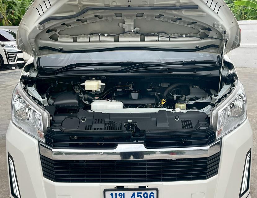 ขาย Toyota Commuter 2.8 ปี24 19