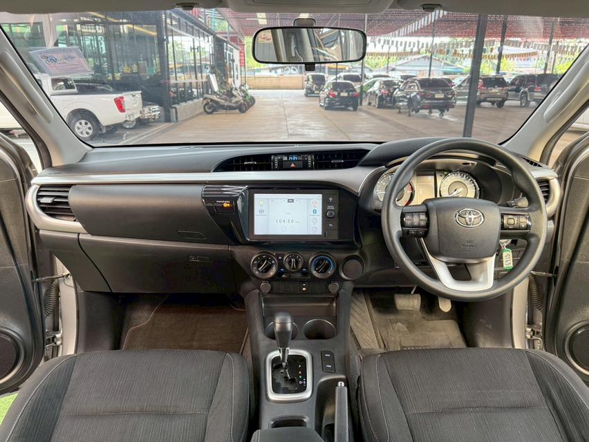 TOYOTA REVO 2.4 MID PRERUNNER DOUBLECAB ปี2022รถบ้านแท้ เกียร์ออโต้ ออพชั่นแน่นๆ ไมล์น้อย 12