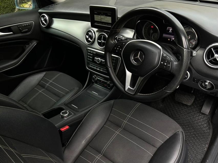 Mercedes-Benz GLA200 1.6 Urban SUV 6