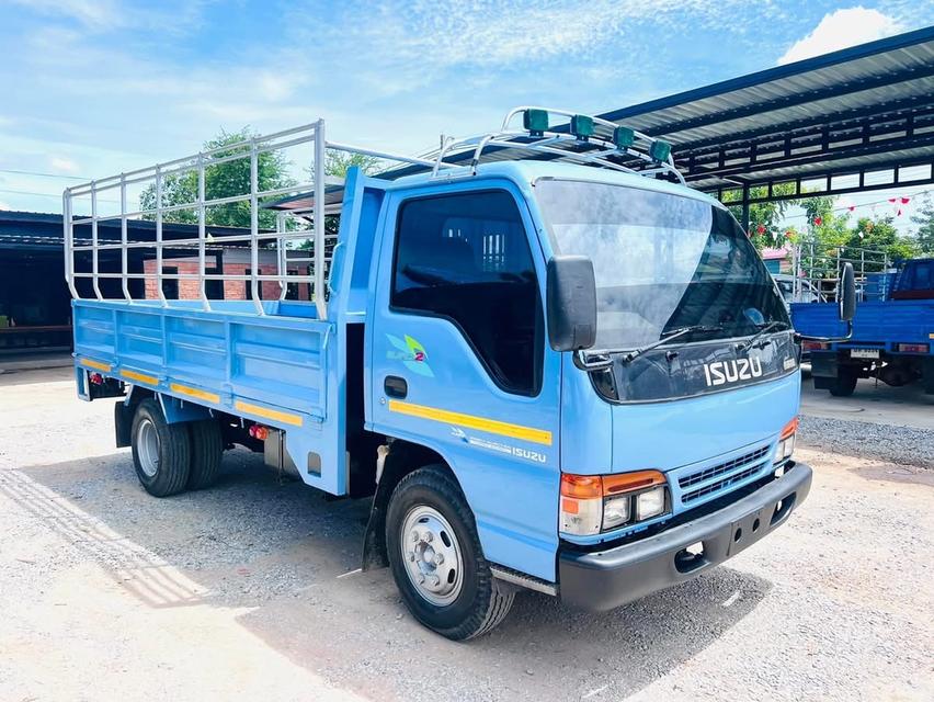 รถบรรทุก 6 ล้อ ISUZU NPR 120HP มือสอง 3